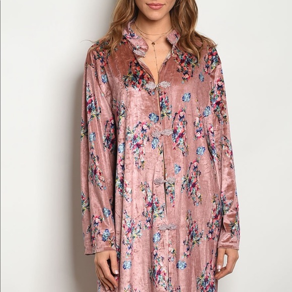 Pink Velvet dress - Picture 3 of 3